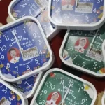 Jam Dinding Custom Sebagai Hadiah Perpisahan Kelas